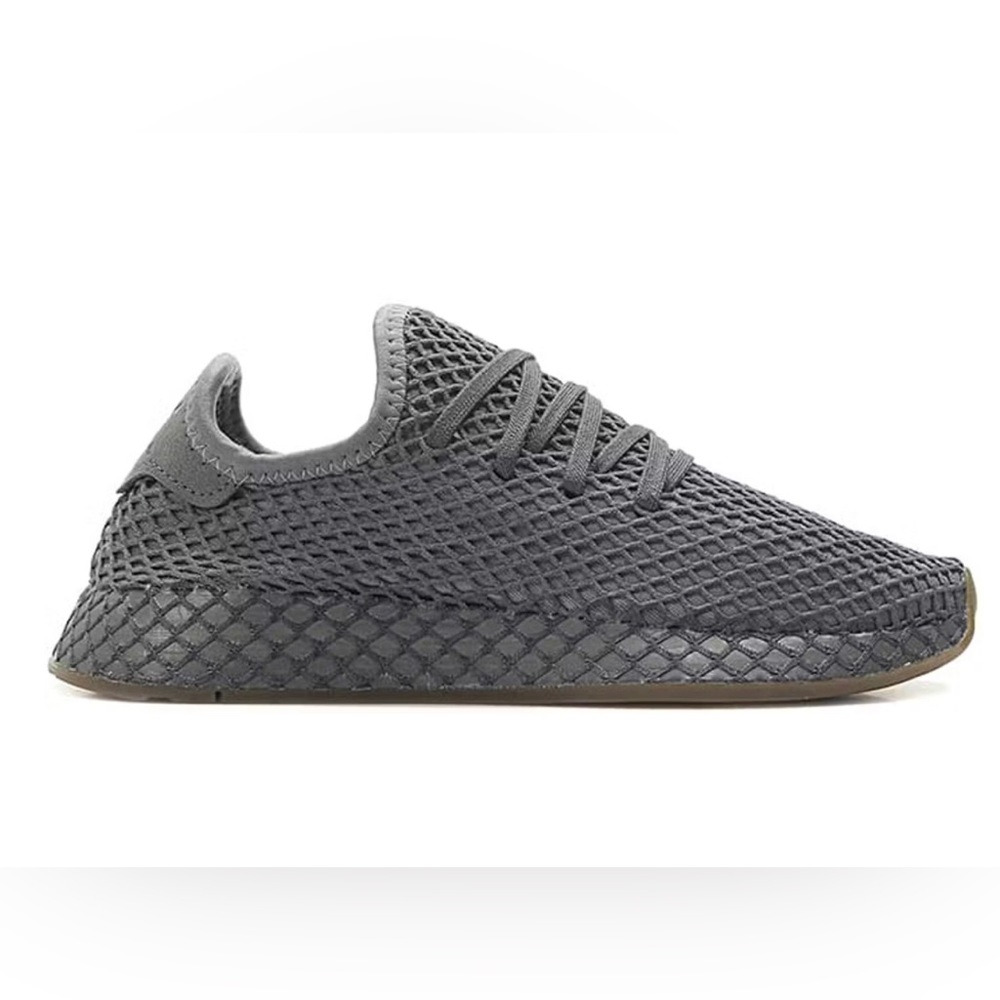 Adidas Deerput Grey Gum (used twice)- Youth 5.5